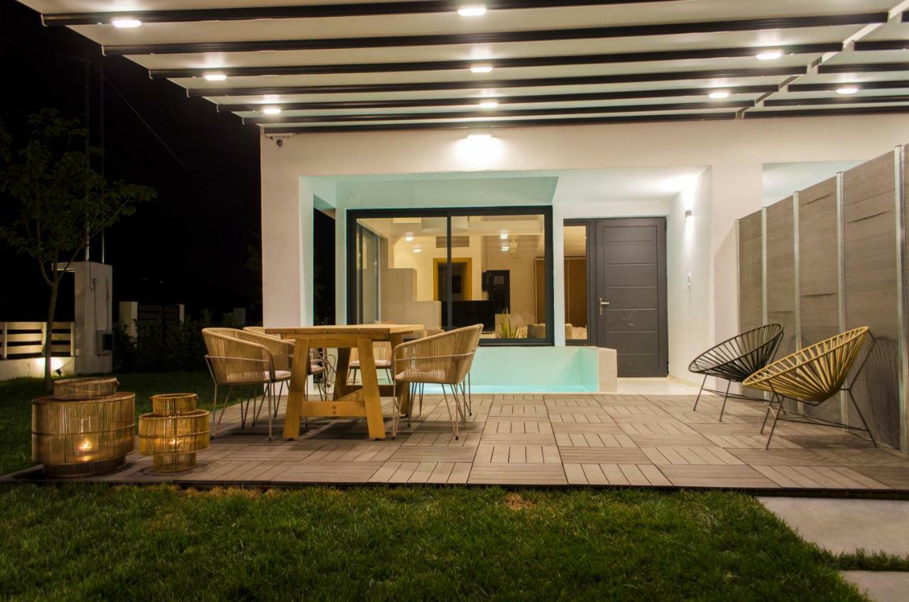 Thea Suites Nea Kallikrateia Exterior foto