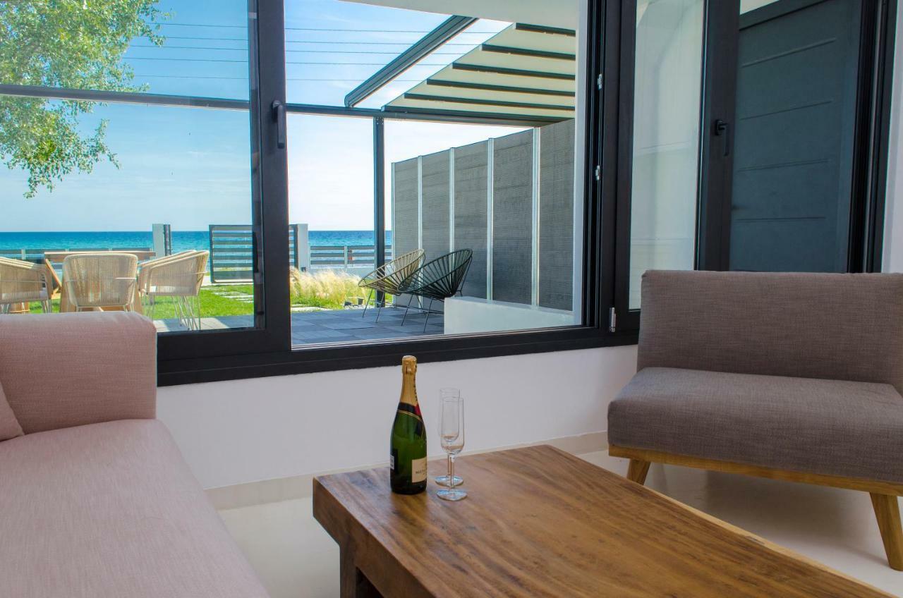 Thea Suites Nea Kallikrateia Exterior foto